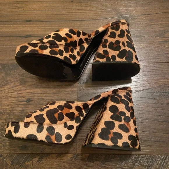 Simon Miller Animal Print Cheetah Platform Sandals - Picture 4 of 7